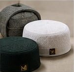 Caps